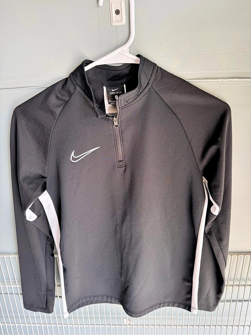 Nike Dri-FIT Academy Drill Top Quarter-Zip Black & White Medium